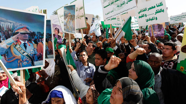 Libia se pinta de verde y resiste el embate de misiles y bombardeos. Foto archivo