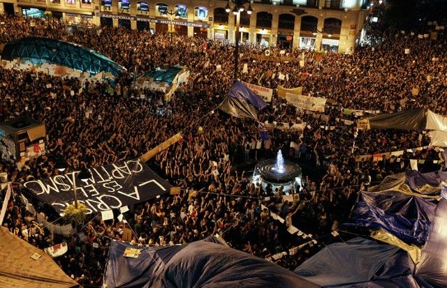 Protesta en la Puerta del Sol. Foto Paul Hanna/Reuters