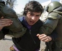 Represión contra estudiantes chilenos. Foto: TeleSUR