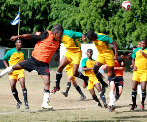 Jugadores cubanos de futbol. Foto: Juventud Rebelde