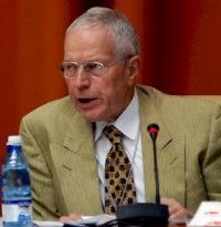 El Premio Nobel de Economia de 2006, Edmund Phelps, durante su participación en Encuentro de Economistas en La Habana. Foto: ANEC