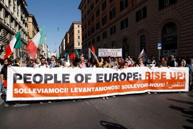 Imagen de la cabecera de la marcha del 15-O en Roma. (Max Rossi / REUTERS)