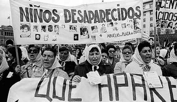 Abuelas de la Plaza de Mayo