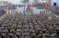 Una ceremonia por los veteranos de guerra estadounidenses en la base de Bagram, Afganistán, el 11 de noviembre de 2011. Foto: AFP