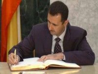 El presidente sirio, Bashar Al Assad, promulgó este martes la nueva Contitución del país