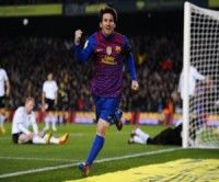 Goleada de Messi mantiene al Barcelona soñando con la Liga
