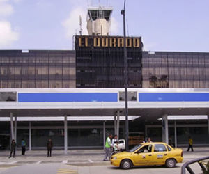 Desaparece avión de aeropuerto colombiano