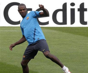 Abidal abandona el hospital después de su trasplante de hígado