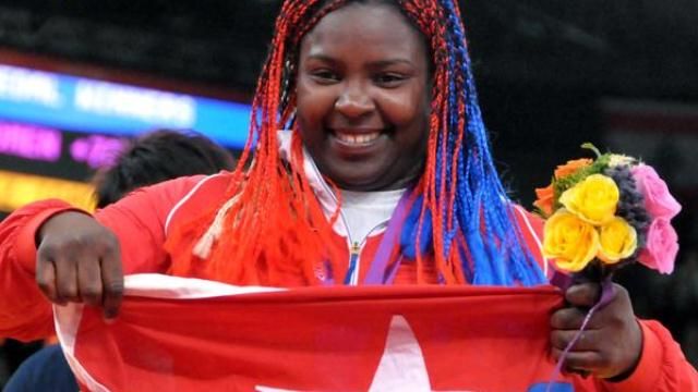 La judoca cubana Idalys Ortíz alcanzó hoy la gloria olímpica con su medalla de oro en los más de 78 kilogramos de los XXX Juegos Olímpicos de Londres, en el Centro de Exposiciones ExCel, en los XXX Juegos Olímpicos Londres 2012, en Inglaterra, el 3 de agosto de 2012. AIN FOTO/Marcelino VAZQUEZ HERNANDEZ