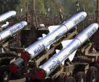 India prueba misil supersónico BrahMos desde unidad naval