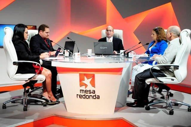 El tema de la producción de software en Cuba vuelve a ser el centro de análisis del espacio televisivo Mesa Redonda