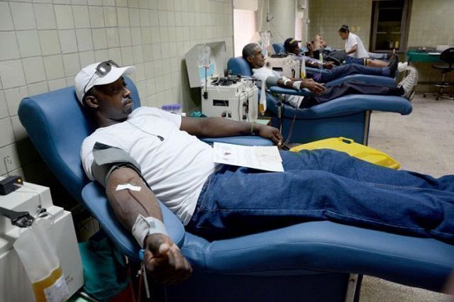 Cuba integra la lista de solo 12 los países de las Américas que tienen ciento por ciento de donaciones de sangre voluntarias