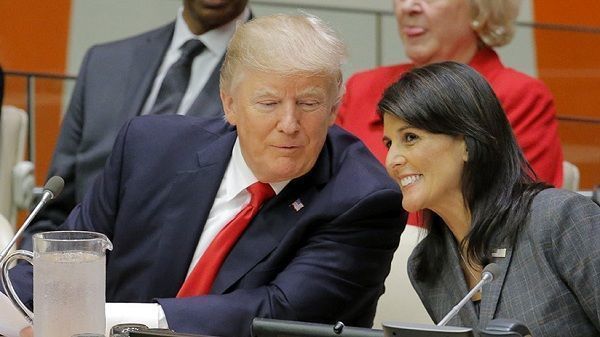 El presidente de EE.UU., Donald Trump, y la embajadora estadounidense ante la ONU, Nikki Haley. Lucas Jackson / Reuters