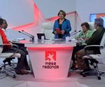 Historiadores y periodistas fueron los invitados al espacio televisivo Mesa Redonda del viernes 23 de febrero para conversar y debatir sobre la relación memoria e historia.