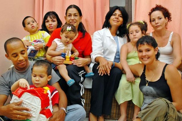 Niños cubanos con Implante Coclear, en el Centro Internacional de Salud "La Pradera"