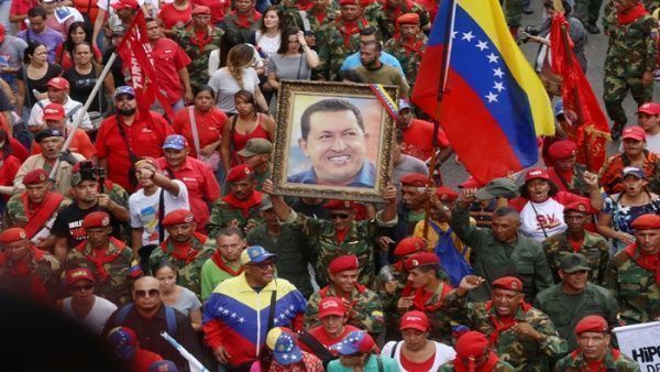 No hay movilización popular en la cual los seguidores de la Revolución Bolivariana no recuerden a su máximo líder. | Foto: AVN