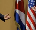 El Gobierno de Donald Trump extendió la suspensión del derecho que tienen los estadounidenses a iniciar juicios por las propiedades "confiscadas" durante la Revolución cubana. | Foto: Reuters
