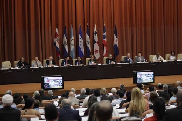 Sesiona XXX Congreso Centroamericano y del Caribe de Cardiología y el IX Congreso Cubano de Cardiología, en el Palacio de Convenciones, en La Habana, Cuba, el 5 de junio de 2018. Foto: Alejandro Rodríguez