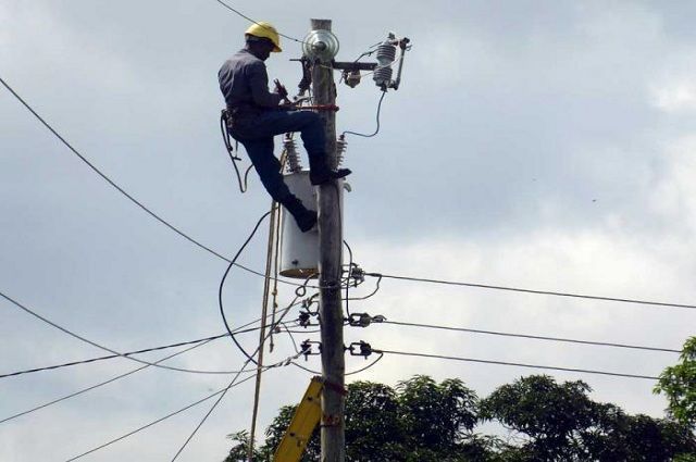 Restablecida electricidad en Pinar del Río luego del paso del huracán Michael