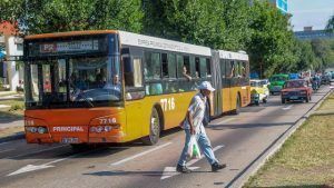 La guagua permitirá a los usuarios conocer en tiempo real cómo se comporta el transporte urbano mediante la geolocalización de los ómnibus y un esquema de rutas y paradas. Foto: Jose M. Correa