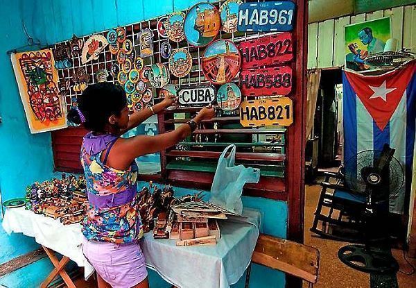 Más del 60 por ciento de los trabajadores por cuenta propia de Cuba han recibido capacitación sobre las nuevas regulaciones.