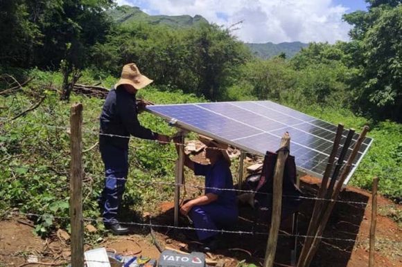 Comunidad rural cienfueguera se beneficiará con la instalación de sistemas de paneles solares